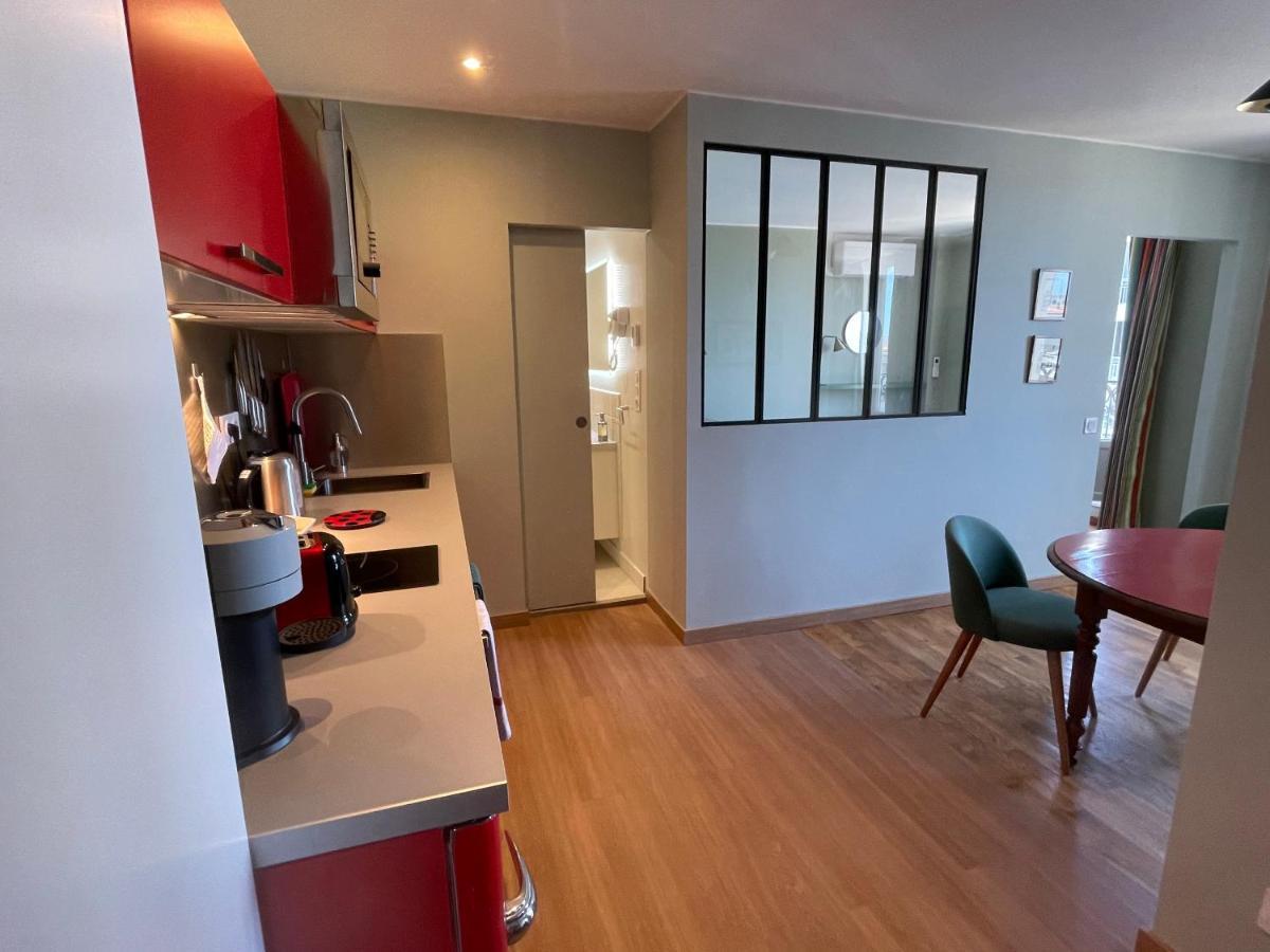 Appartement Mignon Calme Douillet Ascenseur Clim Etage Eleve Proche Parking Et Toutes Commodites Au Coeur Du Toulon Historique المظهر الخارجي الصورة