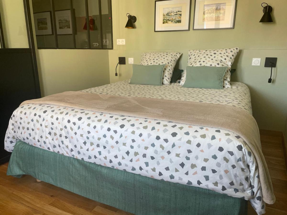 Appartement Mignon Calme Douillet Ascenseur Clim Etage Eleve Proche Parking Et Toutes Commodites Au Coeur Du Toulon Historique المظهر الخارجي الصورة